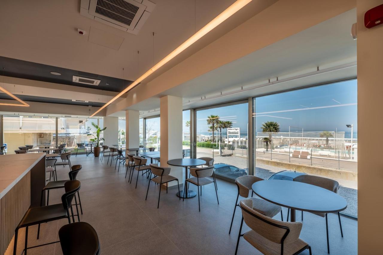 Hotel Sporting Riccione Exteriör bild