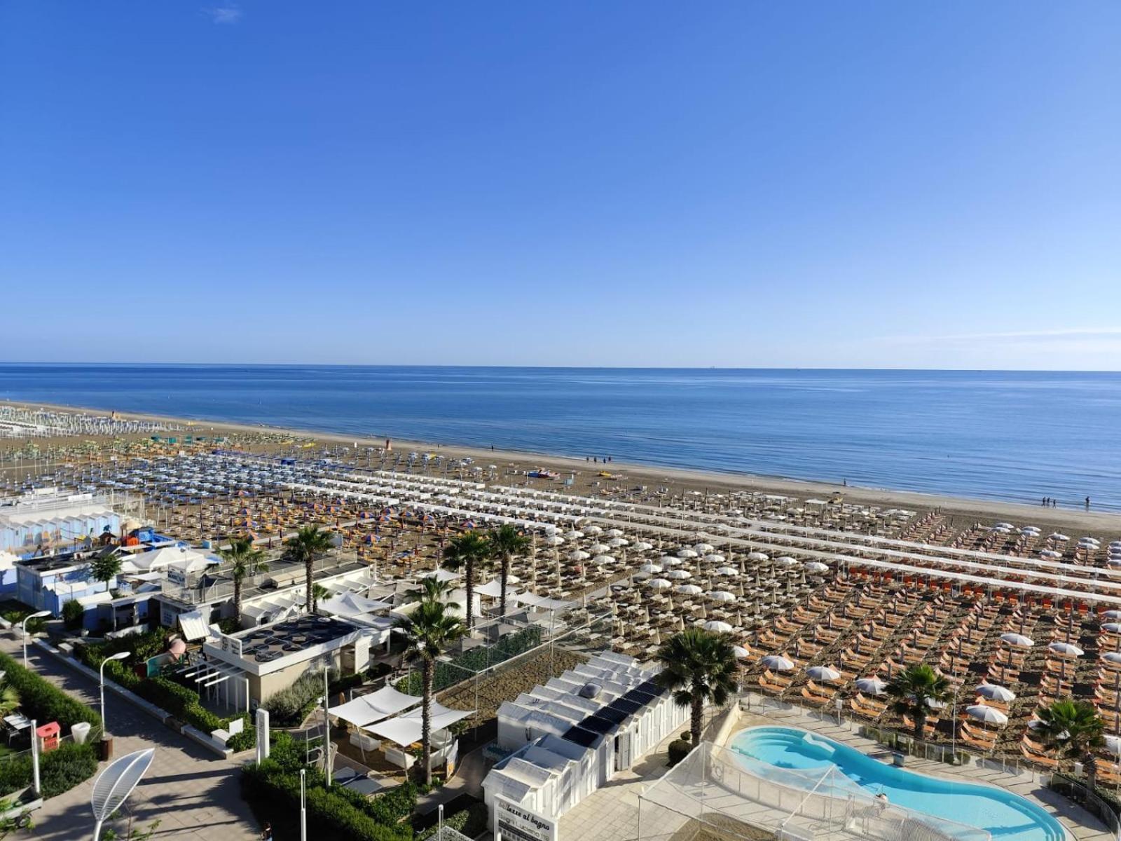 Hotel Sporting Riccione Exteriör bild